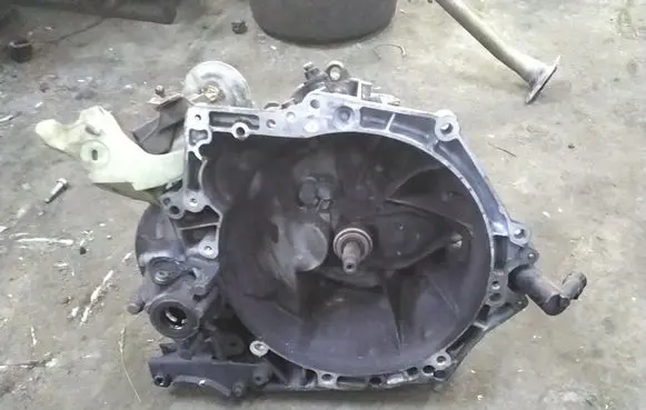 Citroen C3 Picasso Manual 5 speed gearbox 20DP59