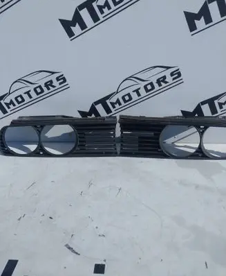 Under headlight/headlamp trim