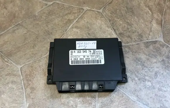 Mercedes-Benz ML W163 Parking PDC control unit/module A1635457432
