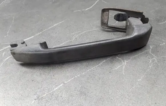 Mercedes-Benz E W124 Front door exterior handle