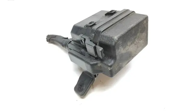KIA Sorento Fuse box set 1605121057