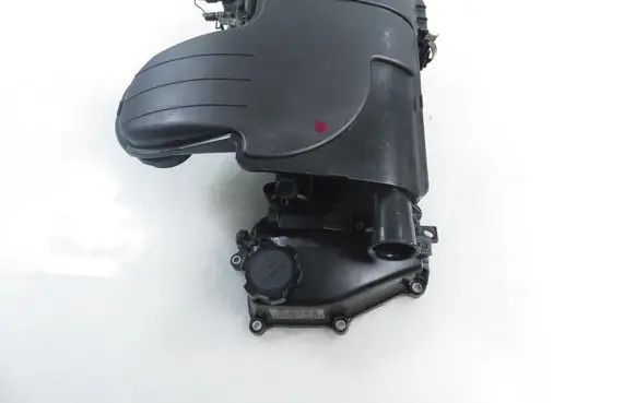 Peugeot 107 Rocker cam cover 112100Q010