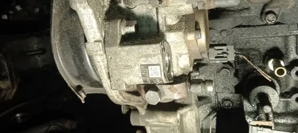 Mazda 6 Fuel injection high pressure pump RF7J13800B 294000-0422
