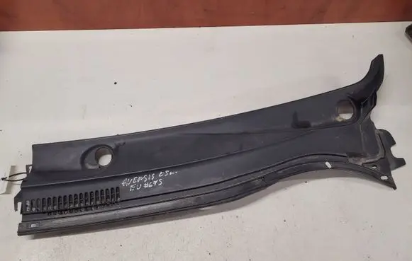 Toyota Avensis T250 Wiper trim 5578205030