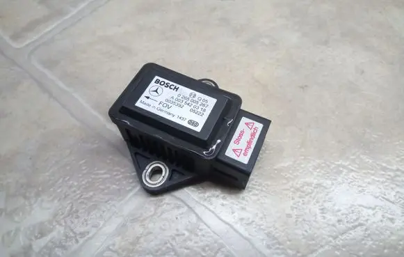 Mercedes-Benz B W245 ESP acceleration yaw rate sensor 0265Q05267 A0035420318
