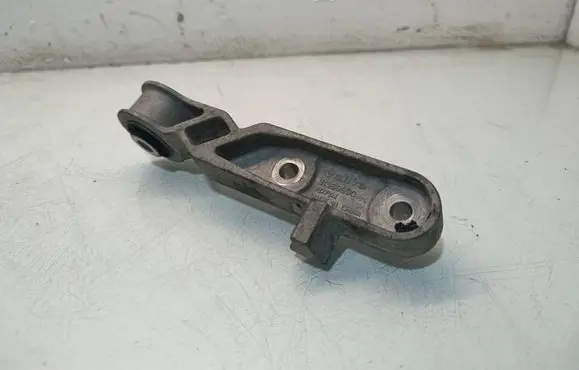Volvo S60 Gearbox mounting bracket 31359890