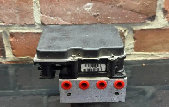 Mercedes-Benz Sprinter W906 ABS Pump A0014463789 0801136013