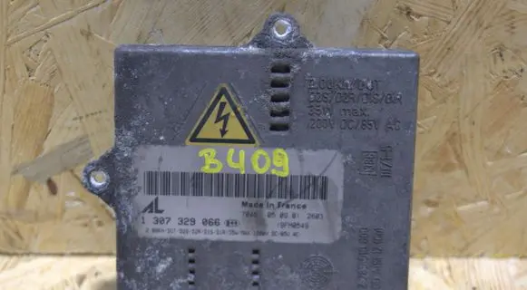 Audi A3 S3 8P Xenon control unit/module 1307329066