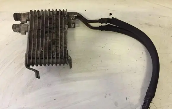 Volvo S40, V40 Engine oil radiator 