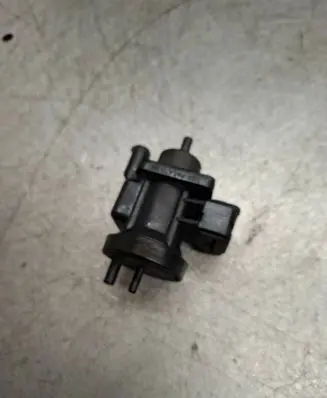 Mercedes-Benz CLK A209 C209 Turbo solenoid valve A0005450427