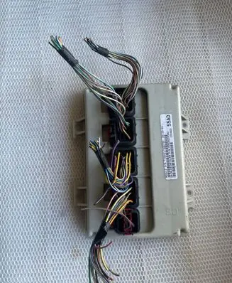 Chrysler PT Cruiser Comfort/convenience module P05082055AD