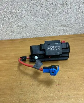 BMW 7 E65 E66 Fuse module 61136900583 10688710 F5954