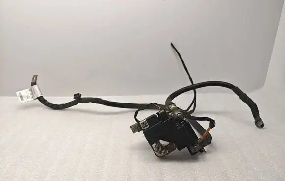 Mercedes-Benz GLC X253 C253 Positive cable (battery) A2469068601