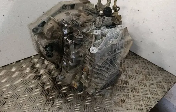 Jeep Renegade Manual 5 speed gearbox 55236747