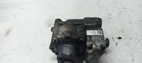 BMW 5 E60 E61 Power steering pump 678084804