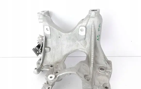 Audi A4 S4 B9 Engine mounting bracket 8W0399296E