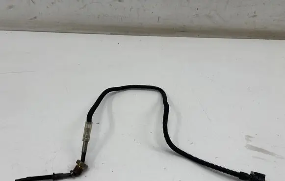 Mercedes-Benz E W213 Exhaust gas temperature sensor A0009059704