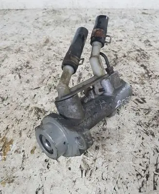 Nissan Almera Tino Master brake cylinder 22157879