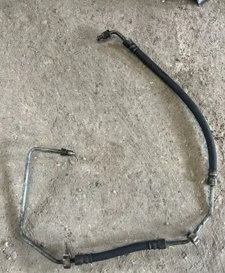 Power steering hose/pipe/line