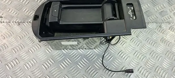 BMW X3 F25 Armrest 105004886