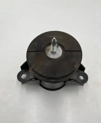 Nissan Leaf II (ZE1) Engine mount bracket 2208061