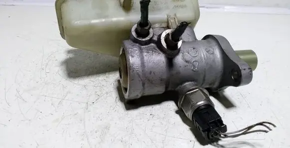 Renault Laguna II Master brake cylinder 41230080