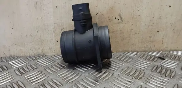 Volkswagen Polo IV 9N3 Mass air flow meter 0281002531 038906461B