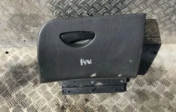 Ford Focus Glove box 98aba06050ah 98ab-a06050-ah
