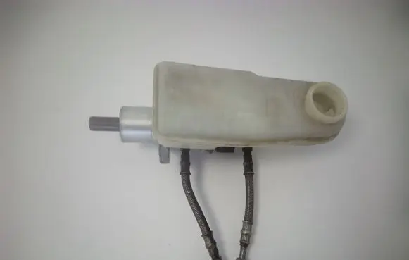 Smart ForFour I Master brake cylinder 32067272D 4544300302 4544300001