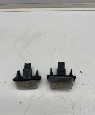 Toyota Auris E180 Number plate light