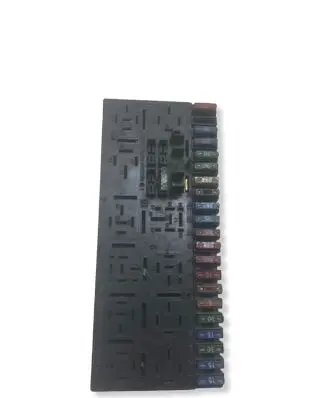 Audi 80 90 S2 B4 Fuse module 443941822B 2284