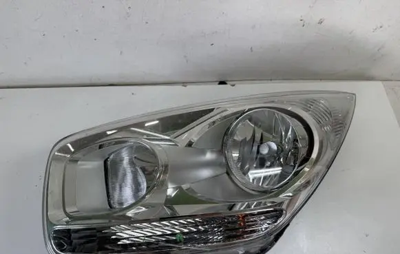 KIA Venga Headlight/headlamp