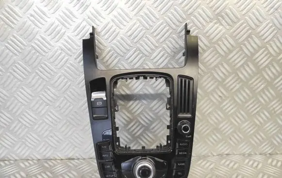 Audi A5 8T 8F Head unit multimedia control 8T0919609F