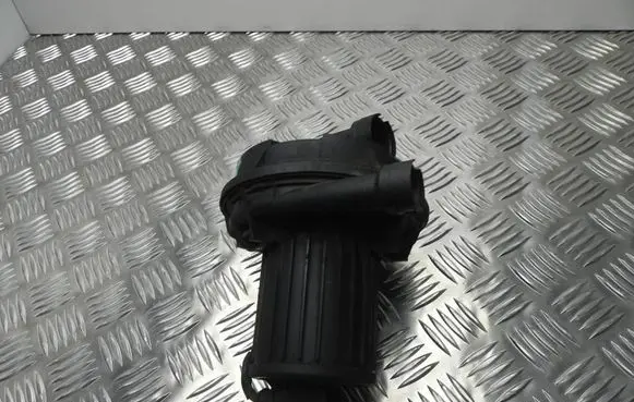 Audi A3 S3 8L Secondary air pump 06A959253B