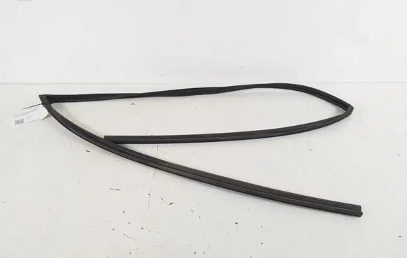 Toyota Prius (XW30) Other front door trim element