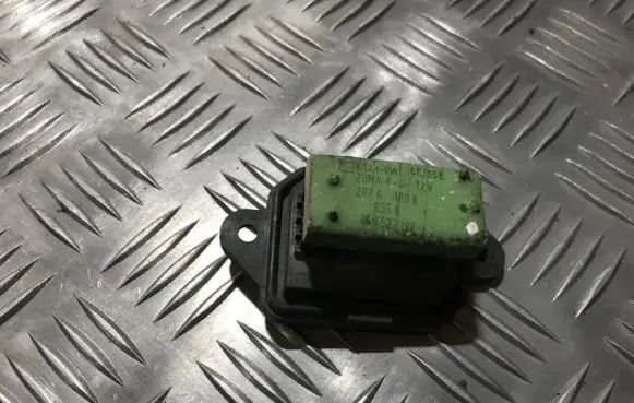 Fiat Bravo - Brava Heater blower motor/fan resistor 040527197 b837