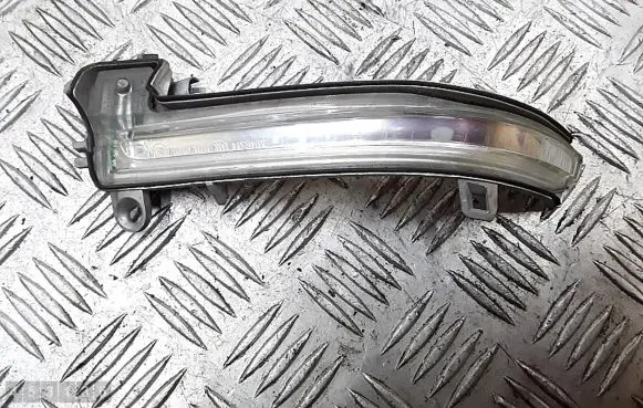BMW 1 F20 F21 Front indicator light