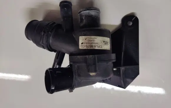 Land Rover Range Rover L405 Engine coolant pipe/hose CPLA8575CD