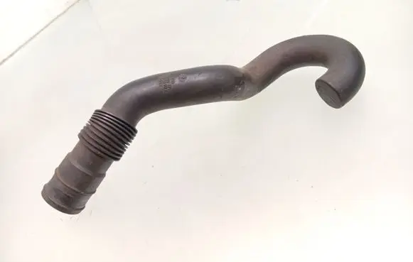 Audi A8 S8 D3 4E Air intake hose/pipe 077129951A