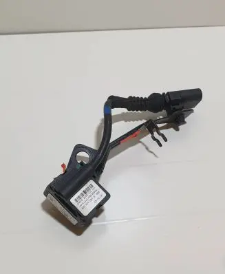 Audi A8 S8 D3 4E Air suspension front height level sensor 4E0907651G 2455000001 H02S00000