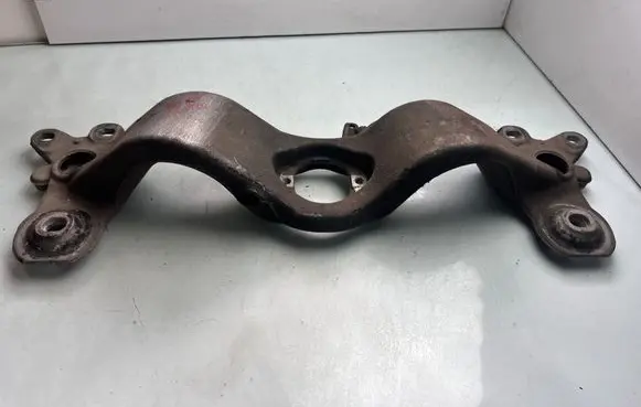 Audi A4 S4 B7 8E 8H Gearbox mounting bracket 8E0399253Al 1678806 678806