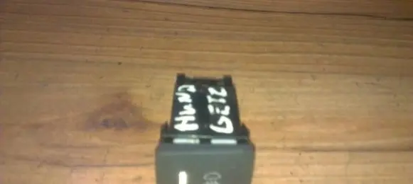 Fog light switch