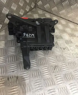 Mercedes-Benz C W206 Fuse box set