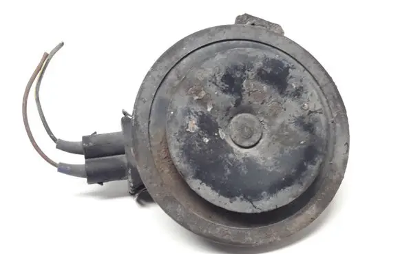 Volkswagen Golf II Horn signal 007524
