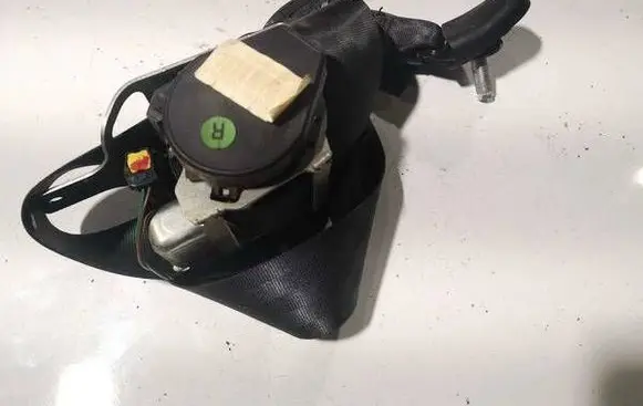 KIA Ceed Rear seatbelt 