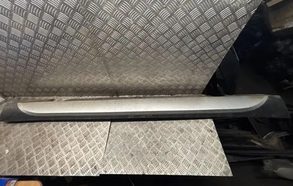 BMW X1 E84 Sill 2990600 142064
