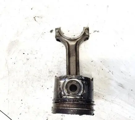 Alfa Romeo 156 Piston with connecting rod