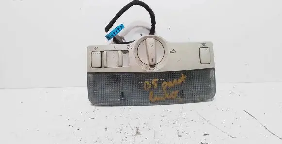 Volkswagen PASSAT B5 Front seat light 3B0947105A