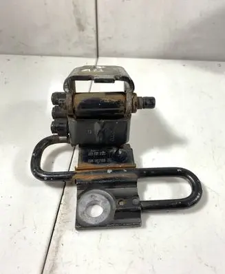 Audi A8 S8 D3 4E Front door lower hinge 4E0831412C