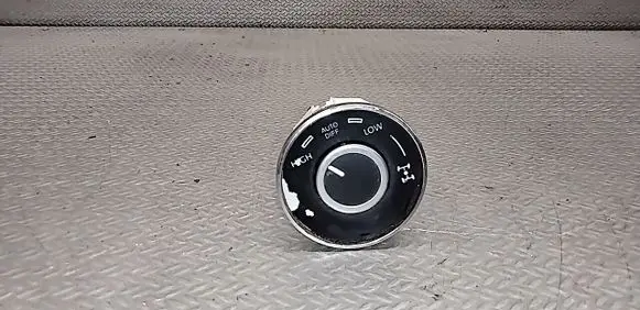 Volkswagen Touareg I Differential lock switch 7L6941435N